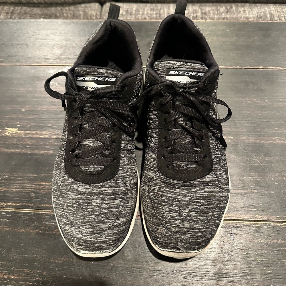 Skechers Flex Appeal 2.0 Lite-Weight Black White Sneakers Women’s size 7